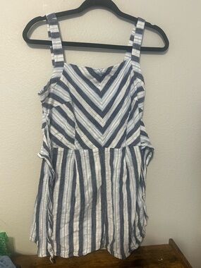Derek Heart Blue and White Striped Romper attached tie back women’s size medium